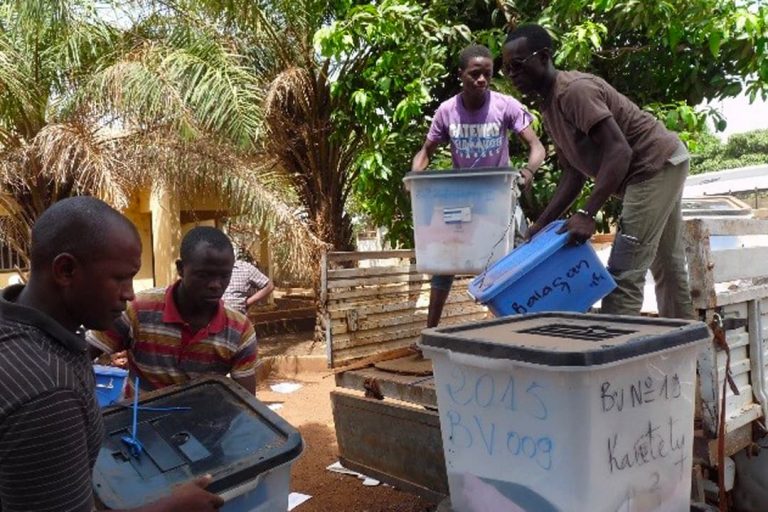 eu-undp-jtf-guinea-news-le-pnud-accompagne-la-ceni-pour-le-ramassage-et-l-inventaire-des-materiels-electoraux
